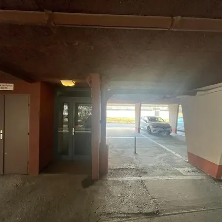 Appartamento Climatise, Avec Parking Privee *